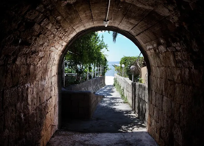 Diamond شقة بودْسْتغانا