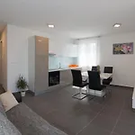 Diamond * פודסטראנה